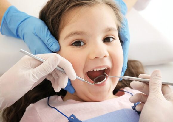 cocuk-dis-sagliginda-pedodonti-uzmani-pedodontist-takibinin-onemi-750x640 Çocuklarda ağız ve diş sağlığı hakkında bilmeniz gerekenler
